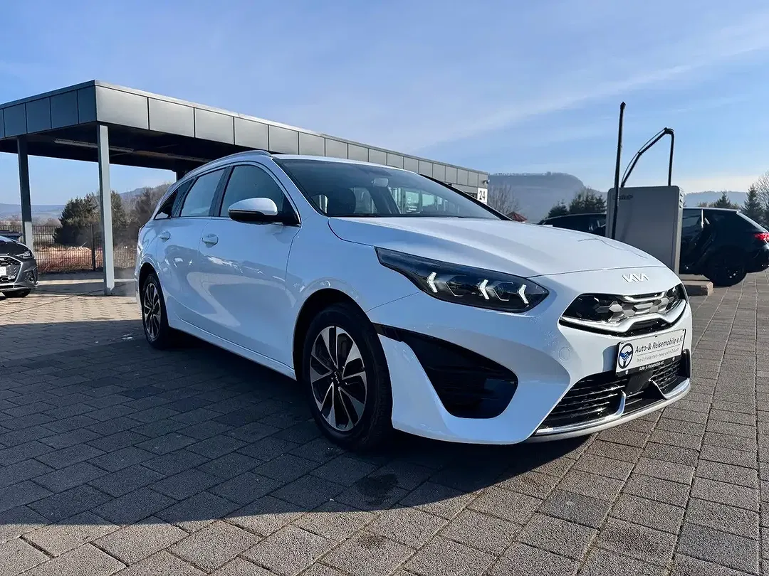 Kia Ceed SW / cee'd SW - Thumbnail 3