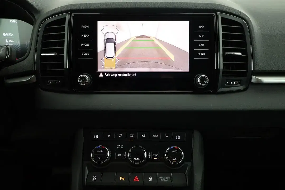 Skoda Karoq - Thumbnail 6