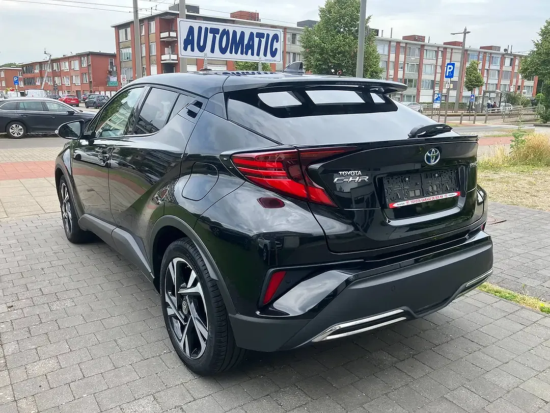 Toyota C-HR - Thumbnail 8