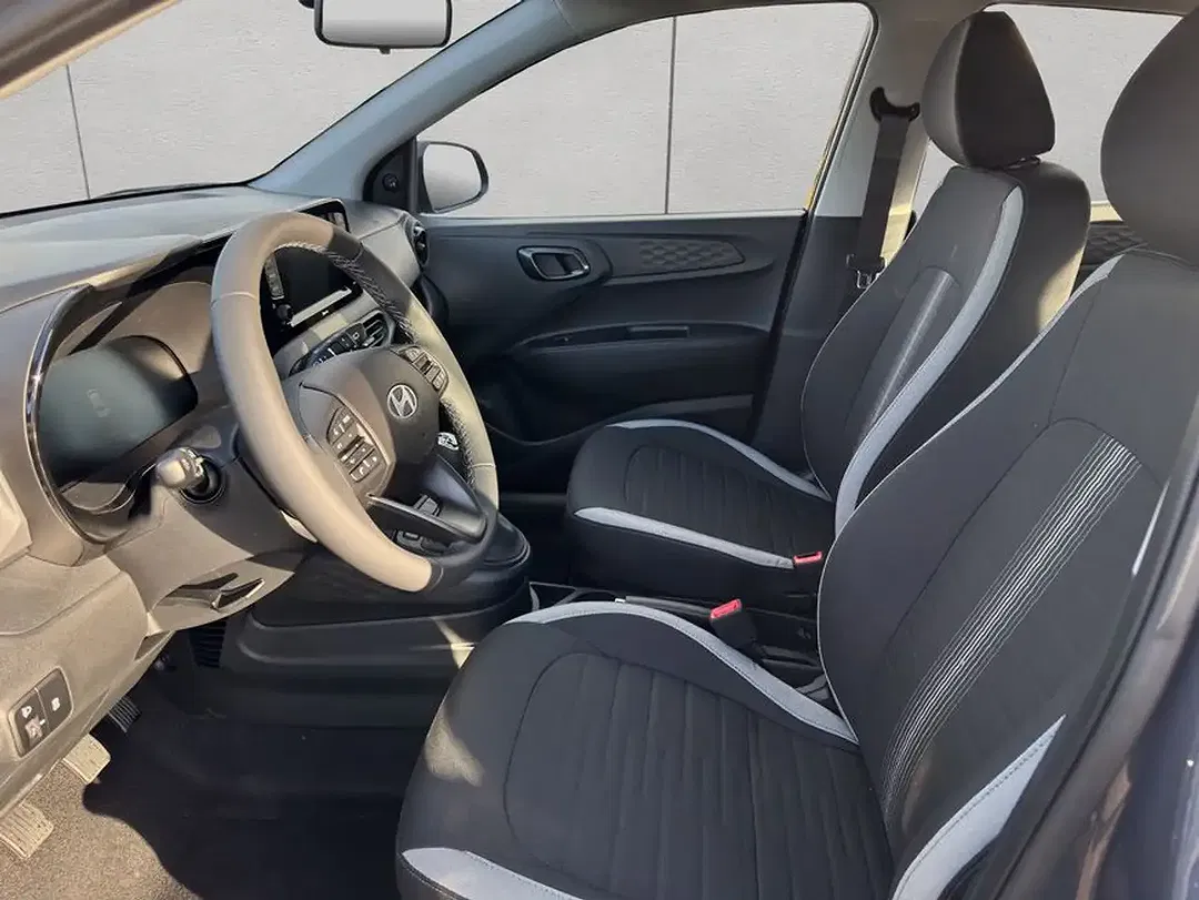 Hyundai i10 - Thumbnail 9