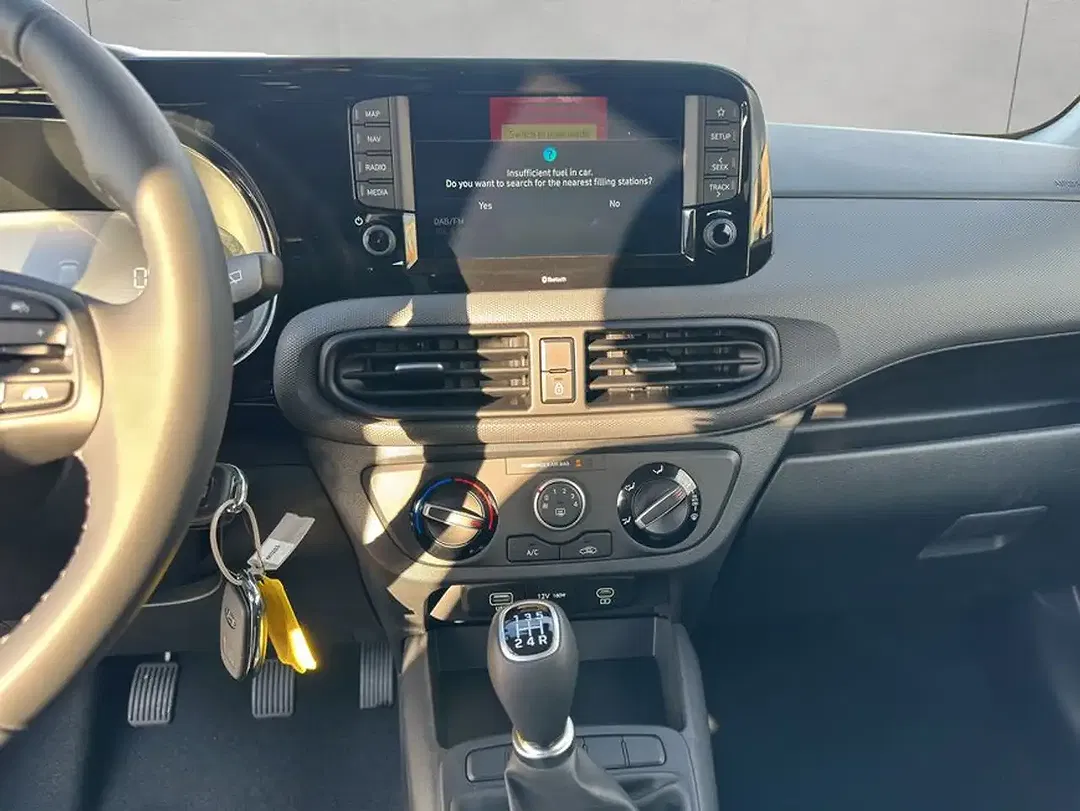 Hyundai i10 - Thumbnail 14