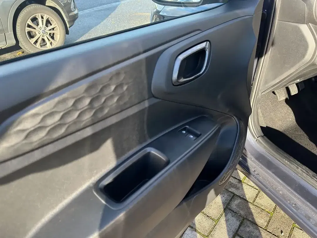Hyundai i10 - Thumbnail 15