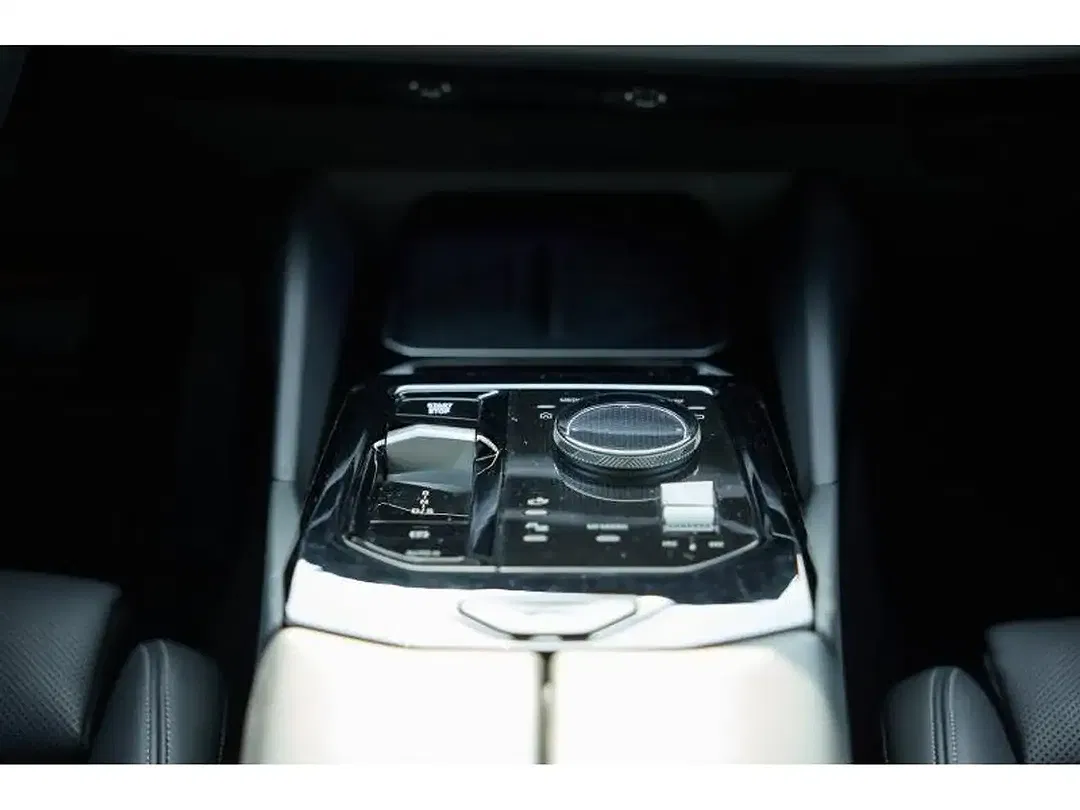 BMW 520 - Thumbnail 12