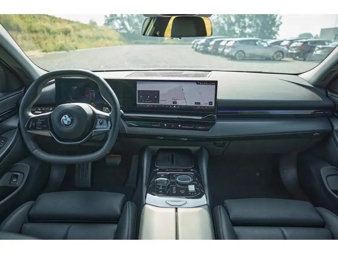 BMW 520 - Thumbnail 7