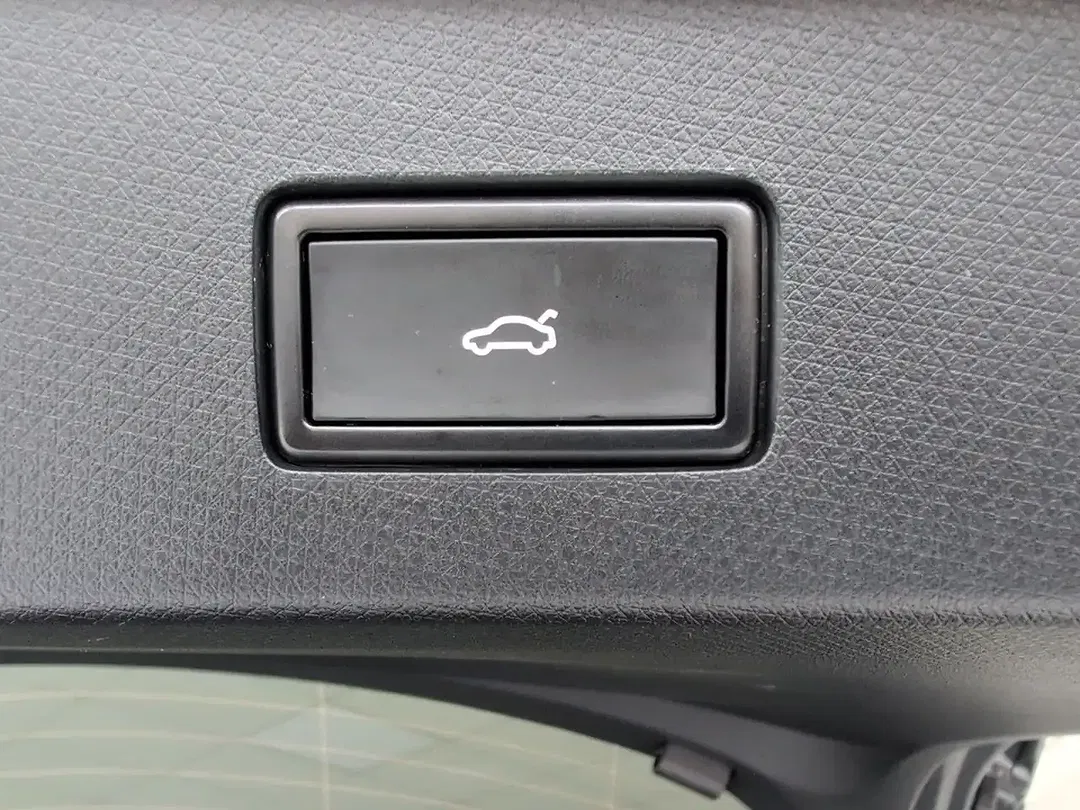 CUPRA Tavascan - Thumbnail 12