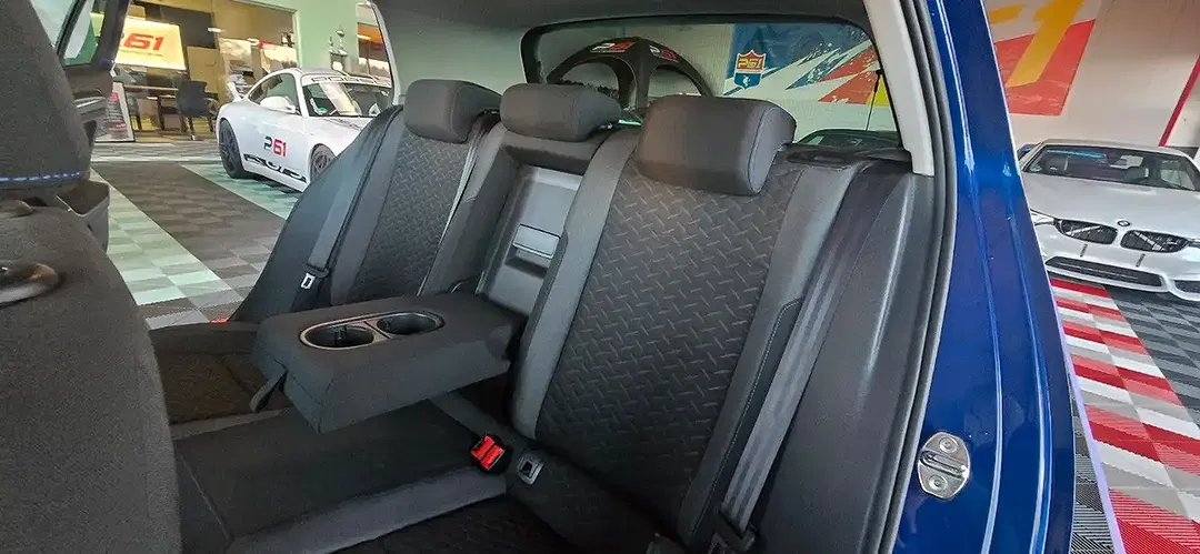 Volkswagen Golf - Thumbnail 8