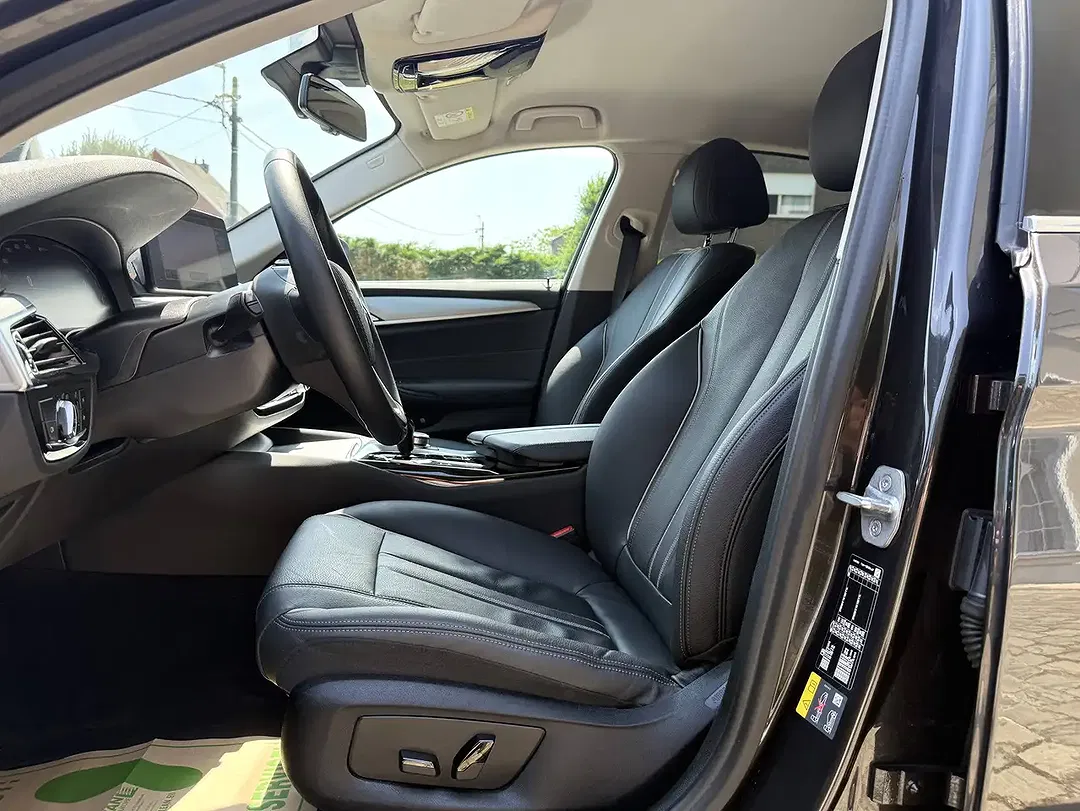 BMW 520 - Thumbnail 8