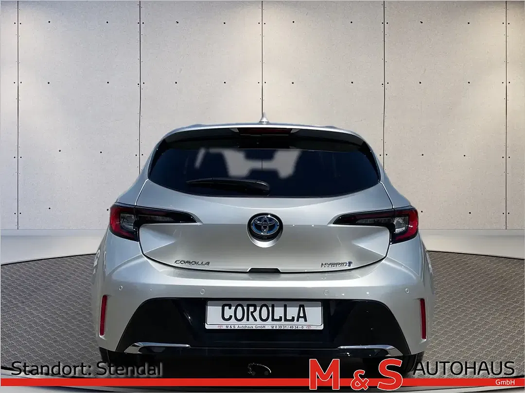Toyota Corolla - Thumbnail 5