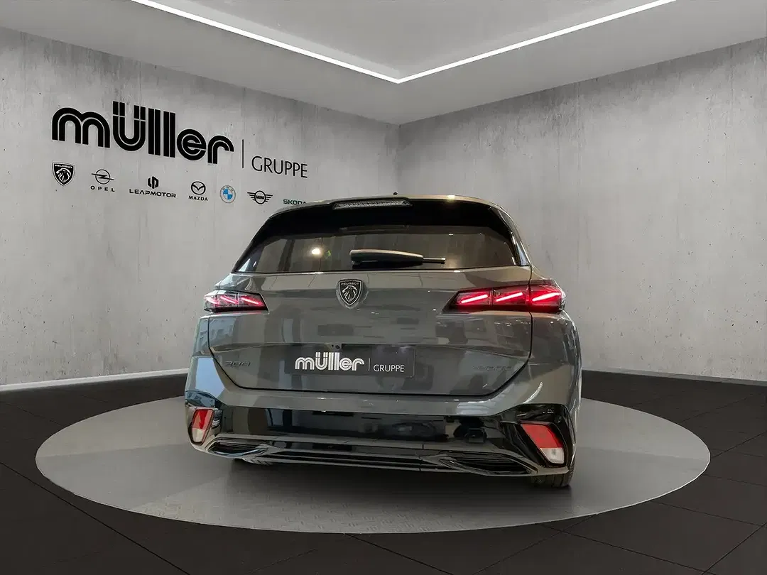 Peugeot 308 - Thumbnail 4