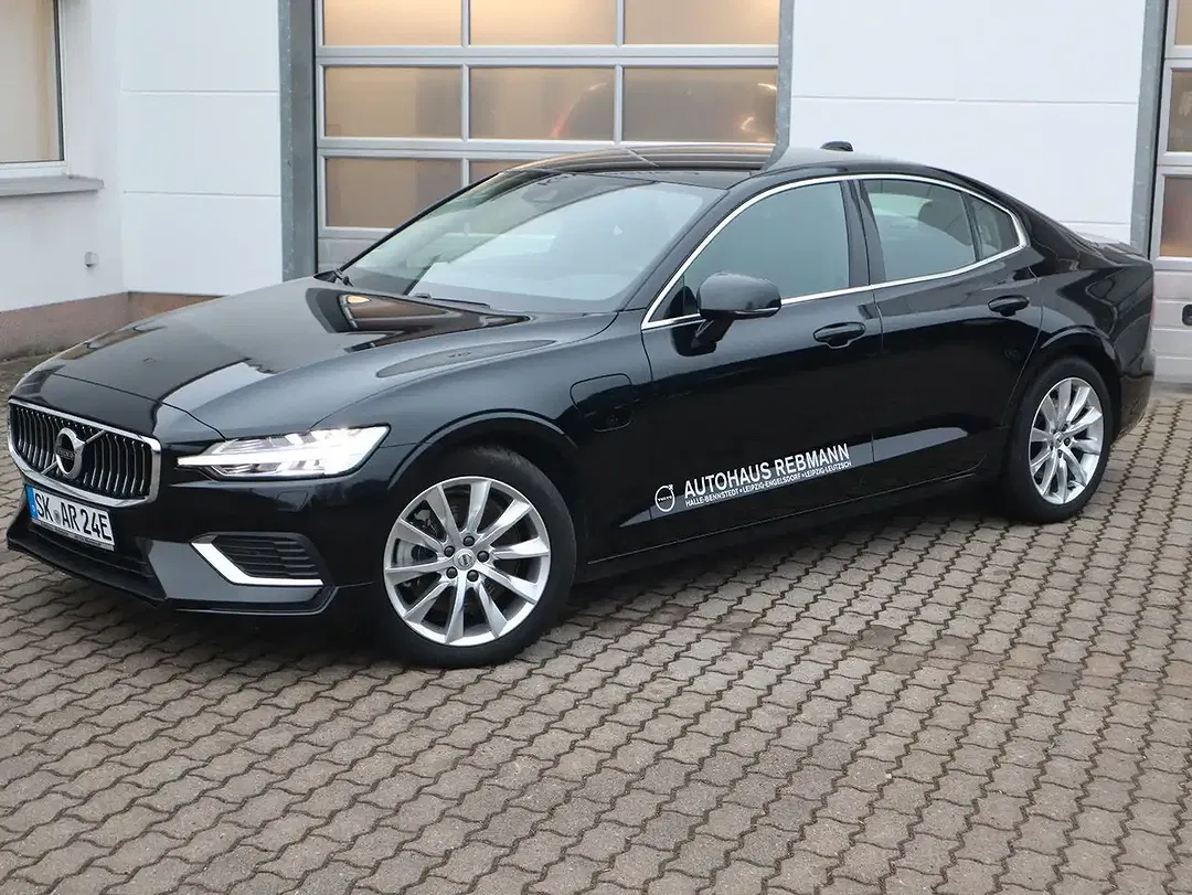 Volvo S60 - Thumbnail 2