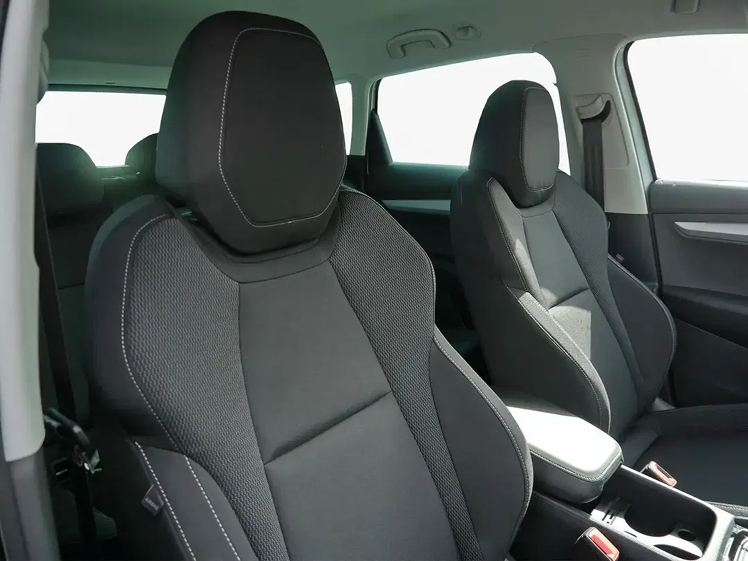 Skoda Karoq - Thumbnail 9