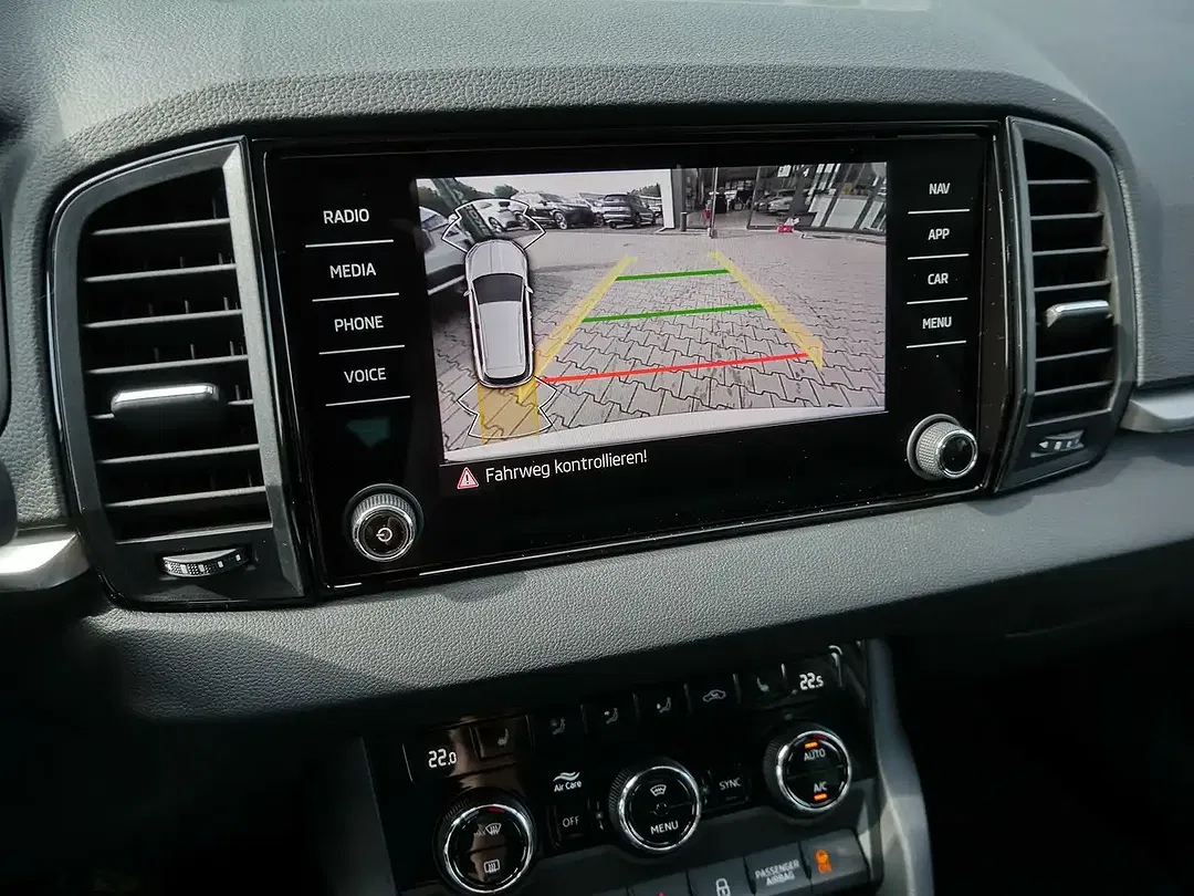Skoda Karoq - Thumbnail 14