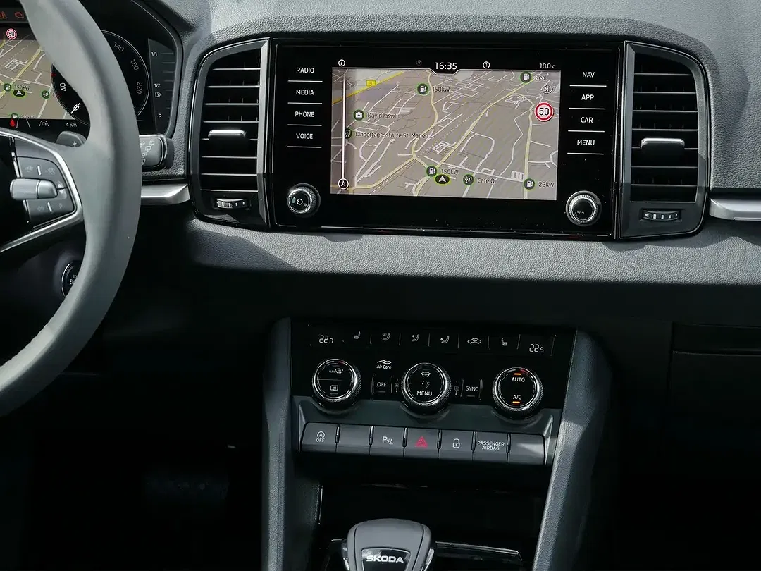 Skoda Karoq - Thumbnail 5