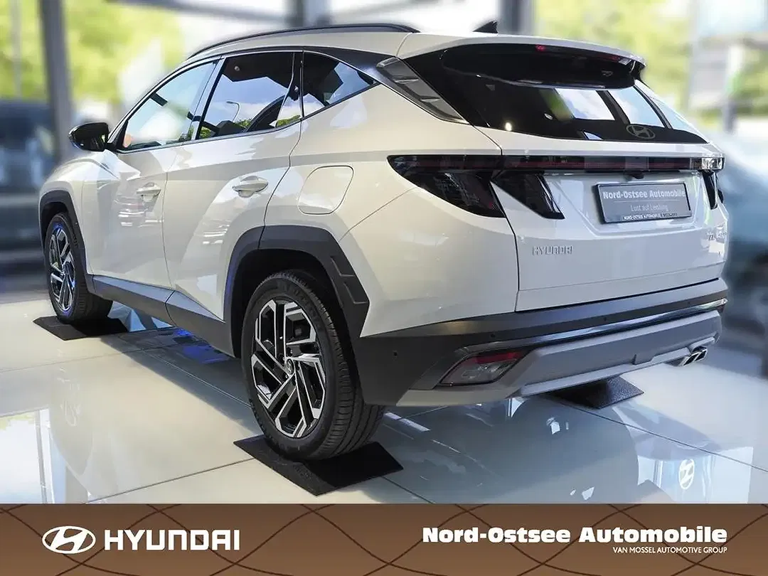 Hyundai TUCSON - Thumbnail 2