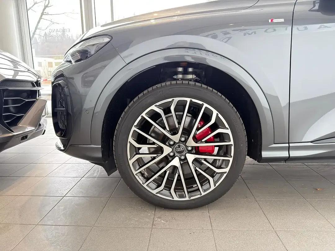 Audi Q5 - Thumbnail 4
