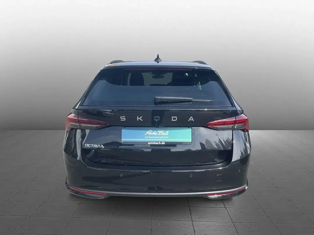 Skoda Octavia - Thumbnail 2