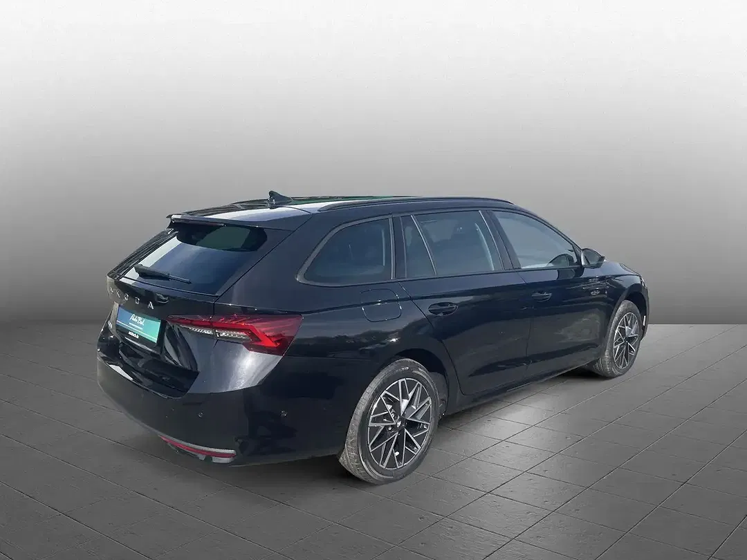 Skoda Octavia - Thumbnail 5