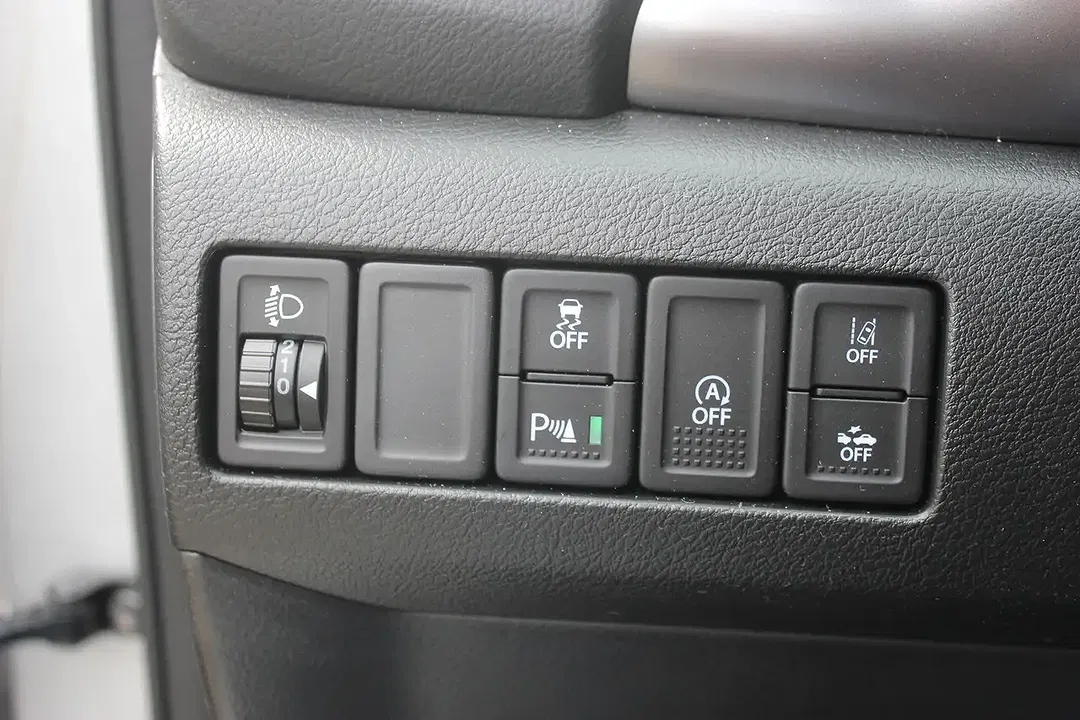 Suzuki Vitara - Thumbnail 11