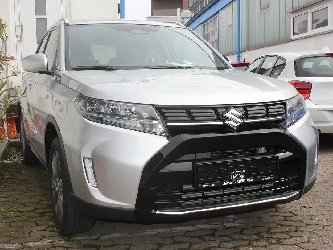 Suzuki Vitara - Thumbnail 3