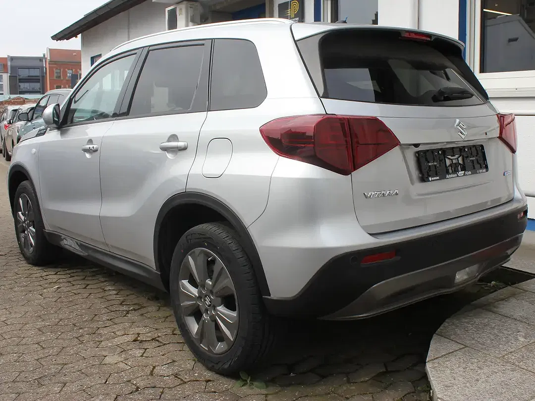 Suzuki Vitara - Thumbnail 6