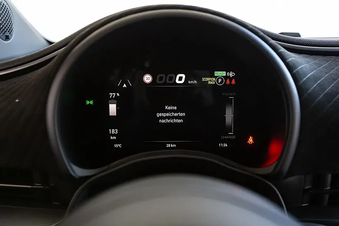 Abarth 500e - Thumbnail 6