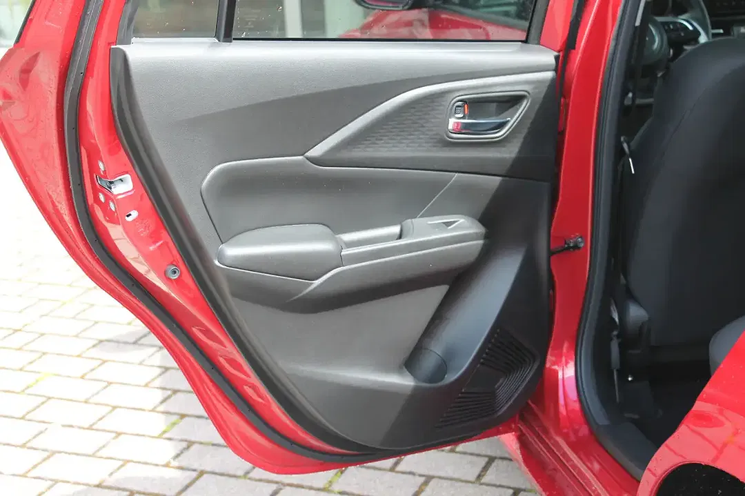 Suzuki Swift - Thumbnail 13