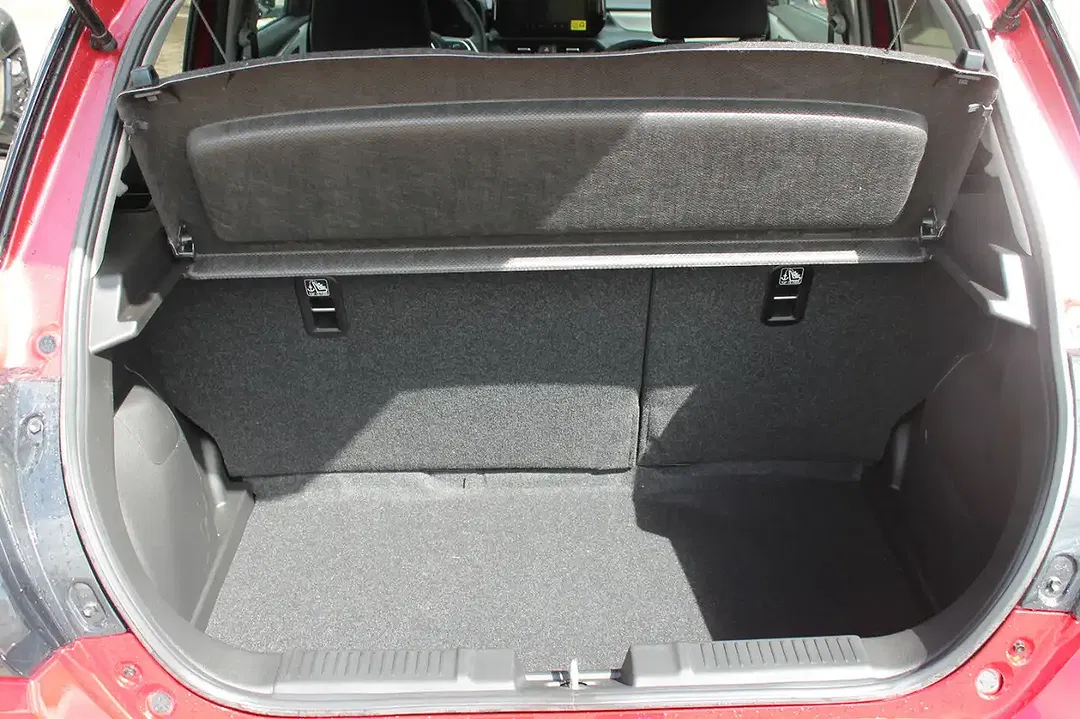Suzuki Swift - Thumbnail 15