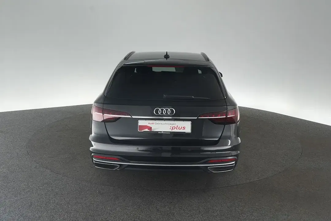 Audi A4 - Thumbnail 4