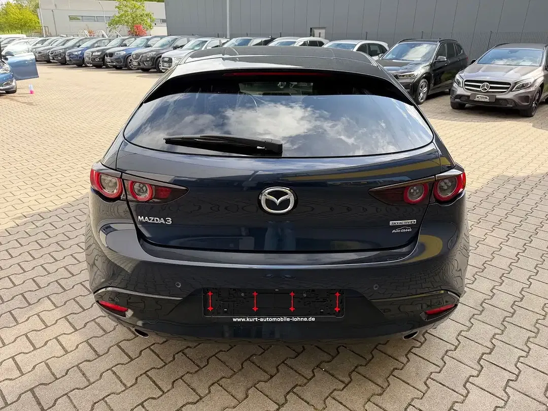 Mazda 3 - Thumbnail 5