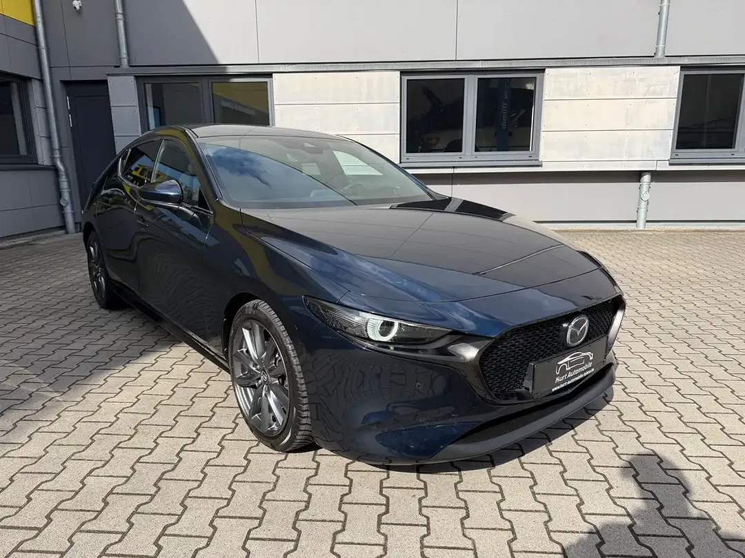 Mazda 3 - Thumbnail 8
