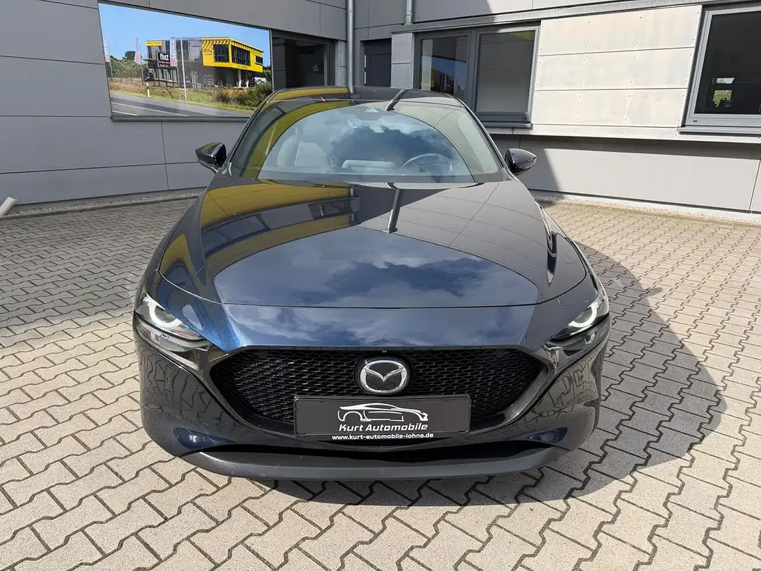 Mazda 3 - Thumbnail 9