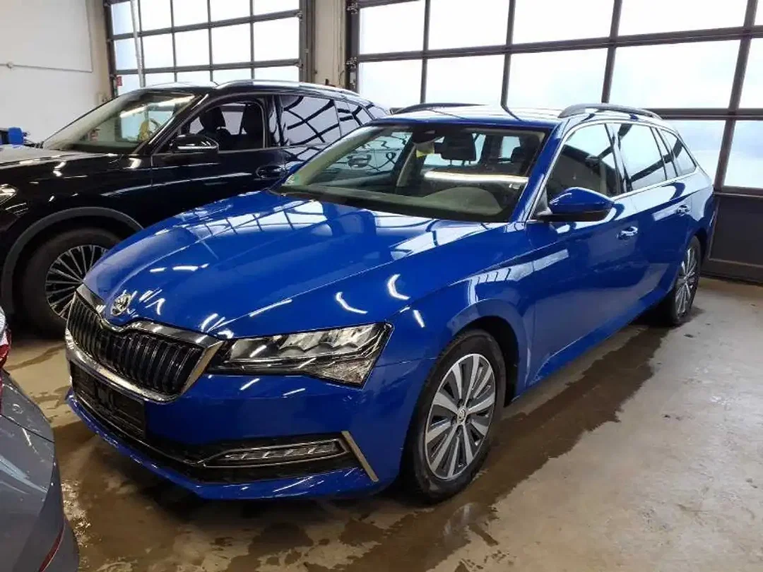 Skoda Superb - Afbeelding 1