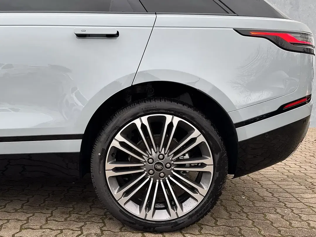 Land Rover Range Rover Velar - Thumbnail 6