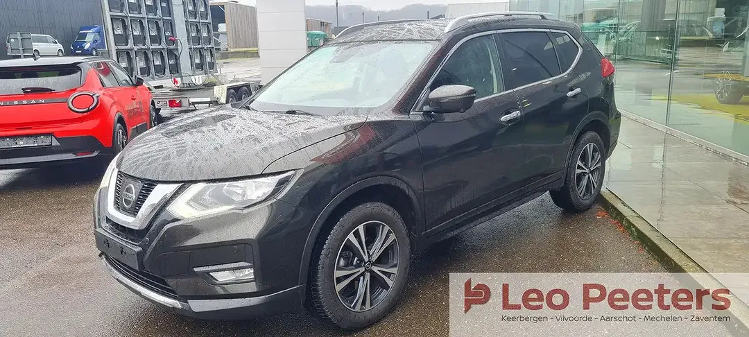 Nissan X-Trail - Thumbnail 2