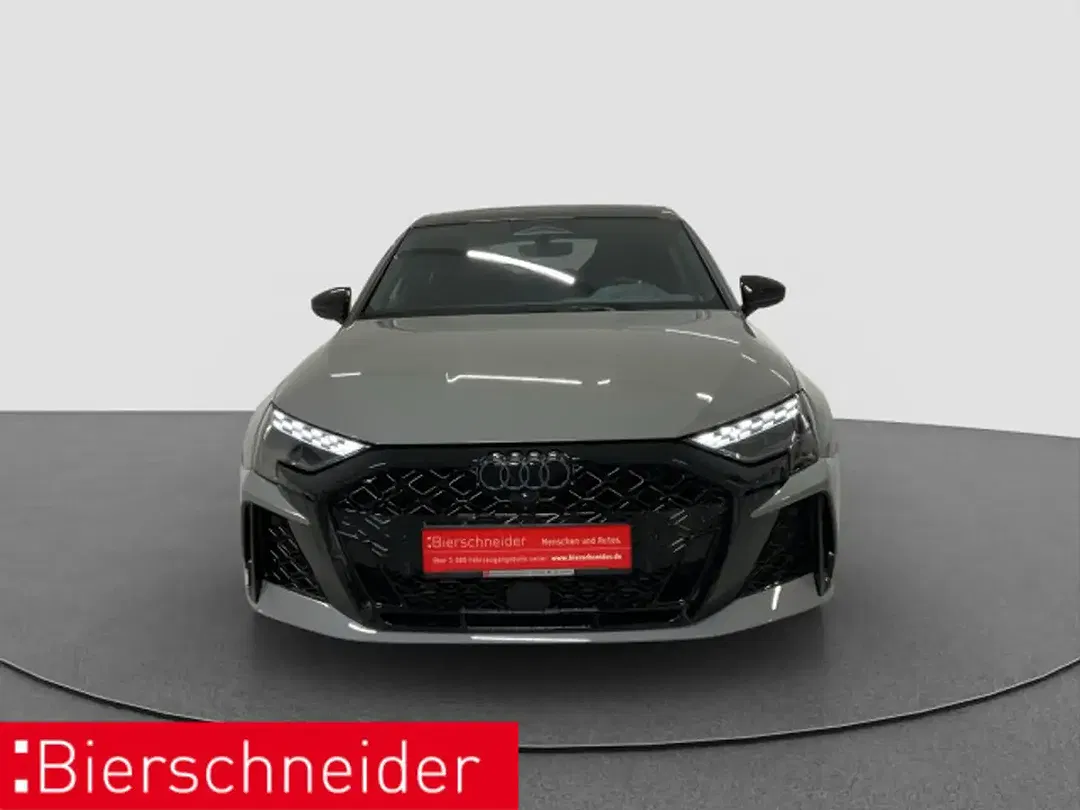 Audi RS3 - Thumbnail 2