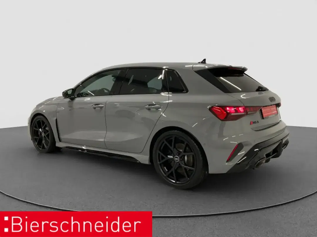 Audi RS3 - Thumbnail 5