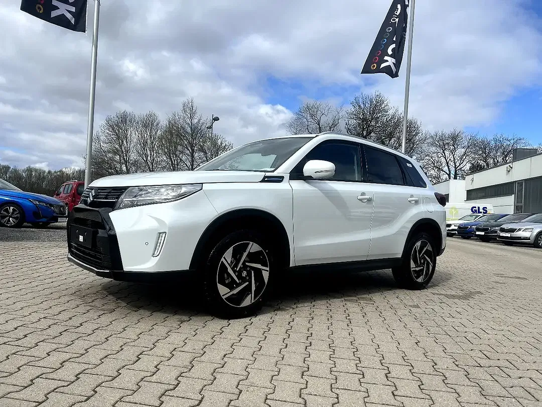 Suzuki Vitara - Thumbnail 1