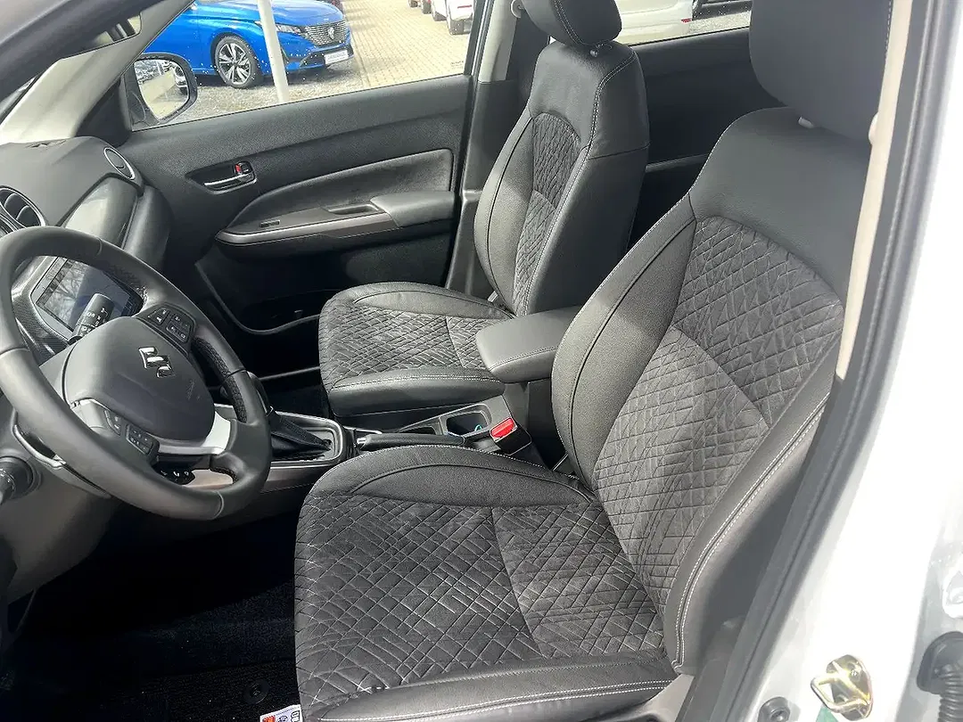 Suzuki Vitara - Thumbnail 8