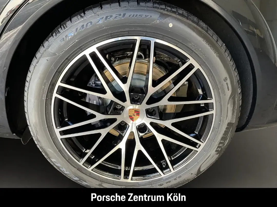 Porsche Cayenne - Thumbnail 11