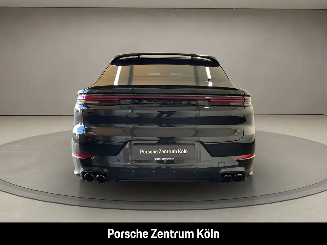 Porsche Cayenne - Thumbnail 4