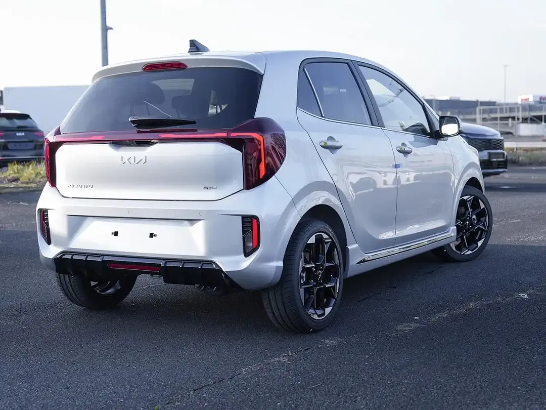 Kia Picanto - Thumbnail 3