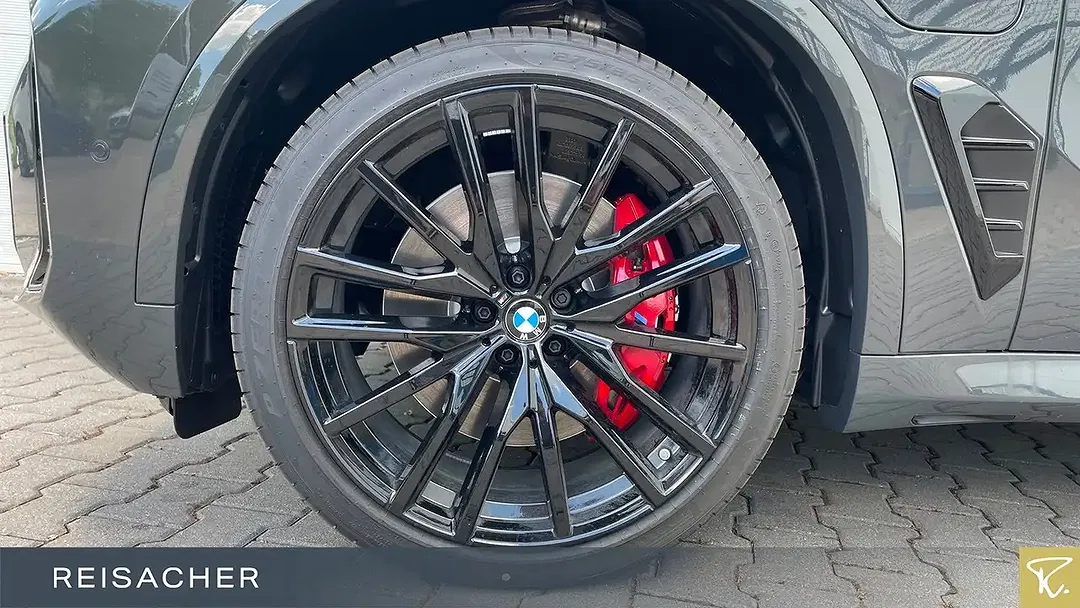 BMW X5 - Thumbnail 3