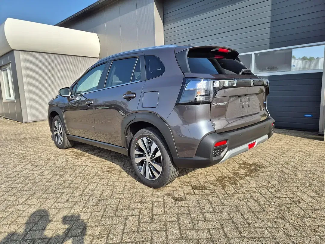 Suzuki S-Cross - Thumbnail 3