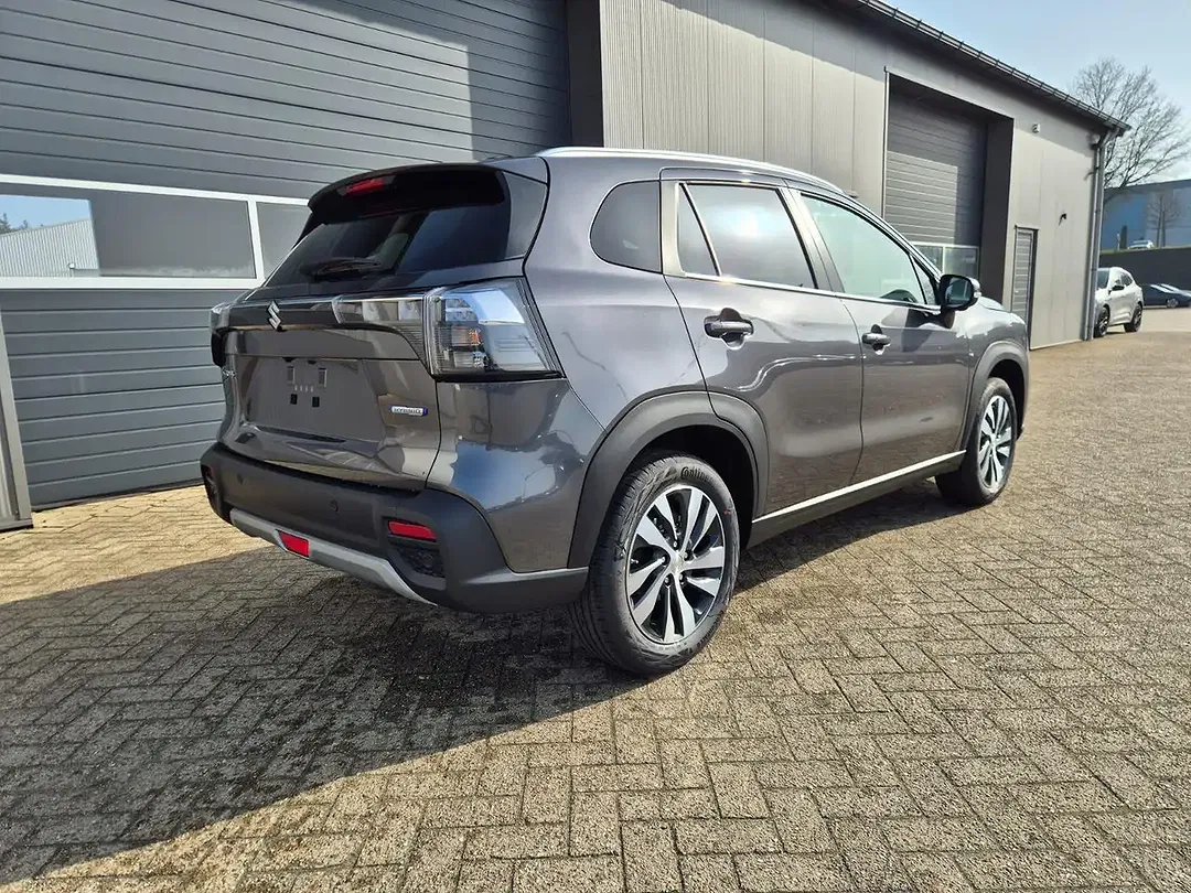 Suzuki S-Cross - Thumbnail 5