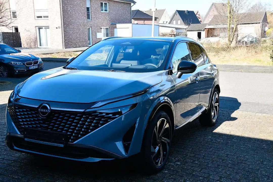 Nissan Qashqai - Thumbnail 3