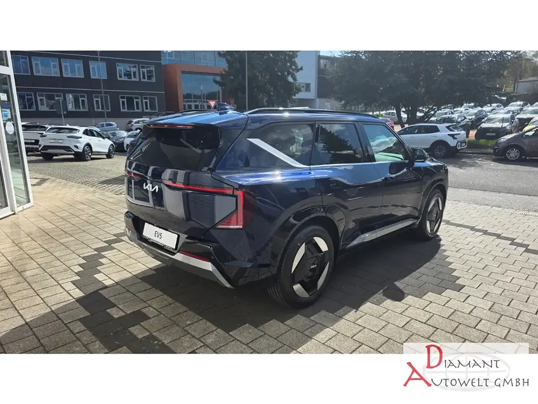 Kia EV5 - Thumbnail 3