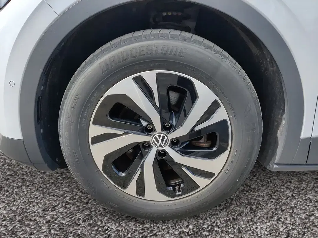 Volkswagen ID.4 - Thumbnail 9