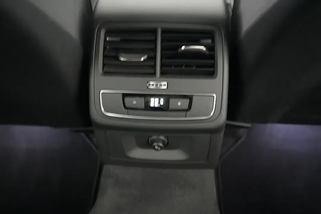 Audi A4 - Thumbnail 15
