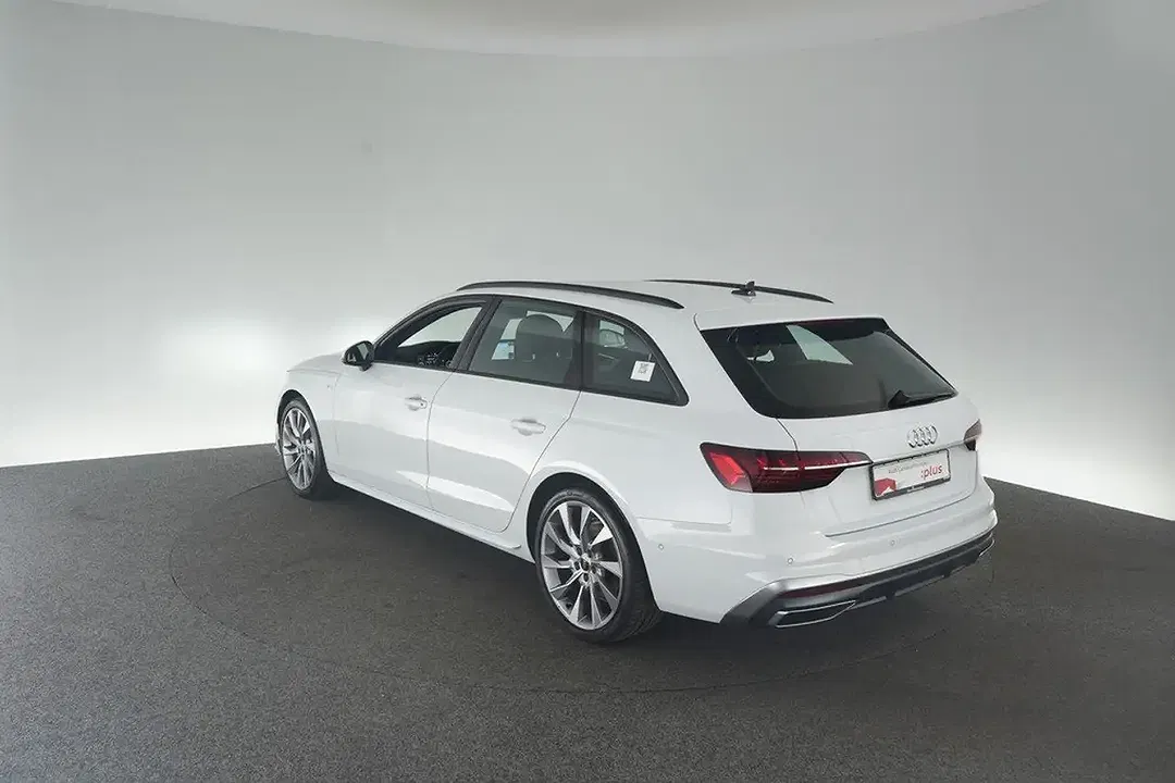 Audi A4 - Thumbnail 8