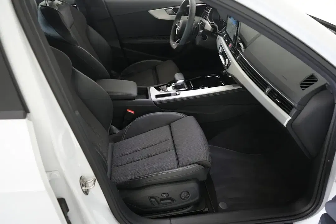 Audi A4 - Thumbnail 9